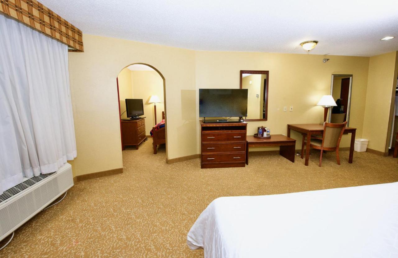 Holiday Inn Express hotel y Suites Fenton-I-44 Exterior foto