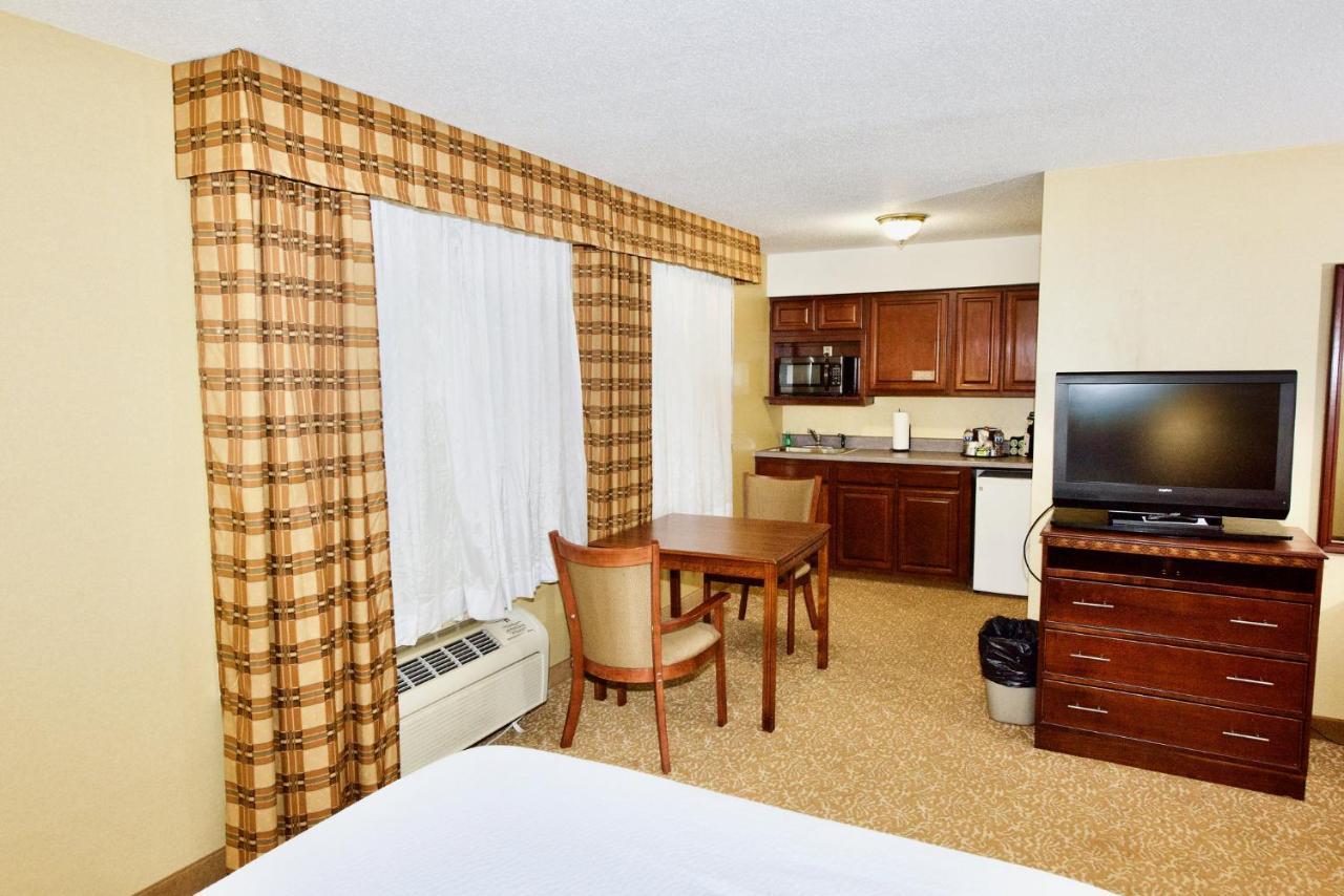 Holiday Inn Express hotel y Suites Fenton-I-44 Exterior foto