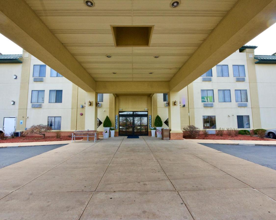 Holiday Inn Express hotel y Suites Fenton-I-44 Exterior foto