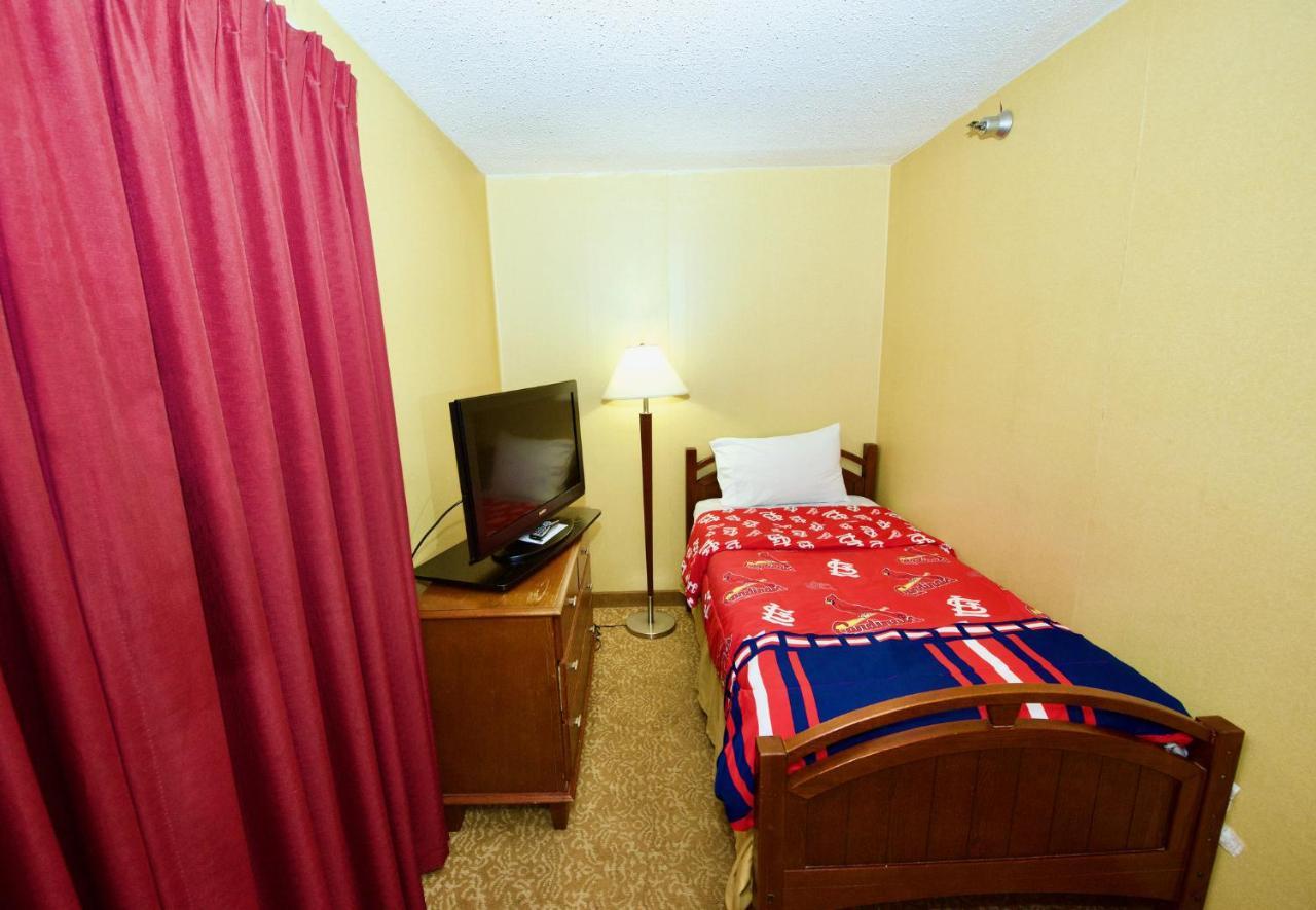 Holiday Inn Express hotel y Suites Fenton-I-44 Exterior foto