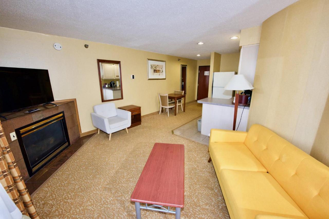 Holiday Inn Express hotel y Suites Fenton-I-44 Exterior foto